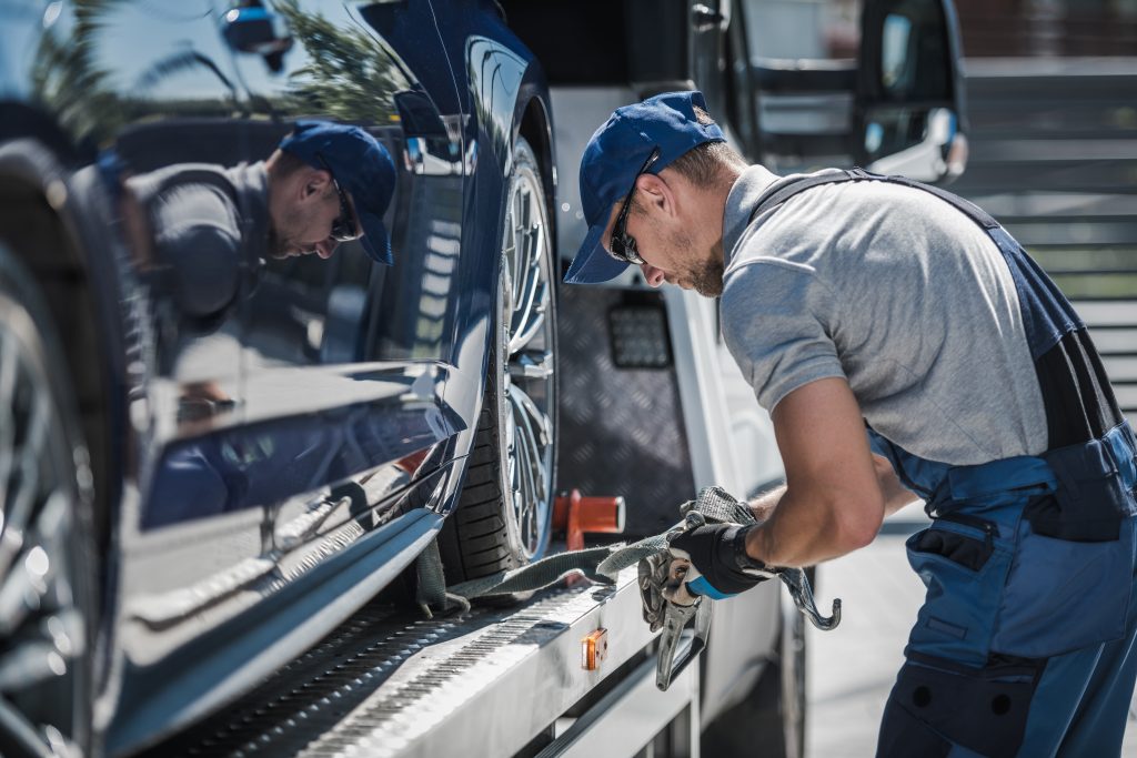 5 Myths About Towing Services Debunked